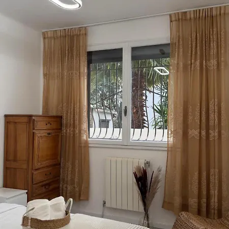 Grand F4 Rdc 9 Pers Tram à 2 Min Terrasse Parking Privé Gratuit * Montpellier