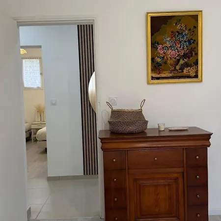 Casa vacanze Grand F4 Rdc 9 Pers Tram à 2 Min Terrasse Parking Privé Gratuit